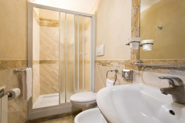 camera-singola-comfort-hotel-roma_4