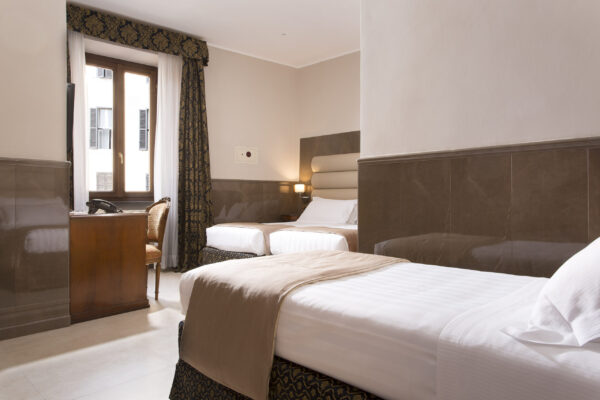 camera-tripla-comfort-hotel-roma_1