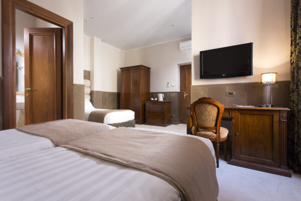 camera-tripla-comfort-hotel-roma_2